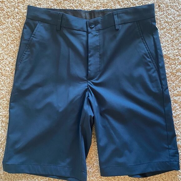 Greg Norman Flat Front Golf Shorts - Picture 2 of 11